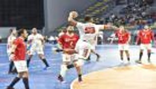 "يد بيبو" تنقل صراع الأهلي والزمالك إلى "السوشيال ميديا"