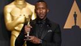 ماهيرشالا علي.. أول ممثل مسلم يفوز بجائزة الأوسكار