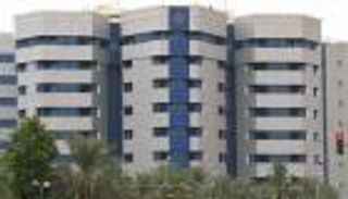 السودان يكبح الدولار "الهائج" بقرارات حاسمة.. ممنوع استيراد هذه السلع