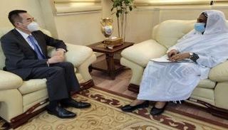 وزيرة الخارجية السودانية خلال لقاء سفير الصين في الخرطوم