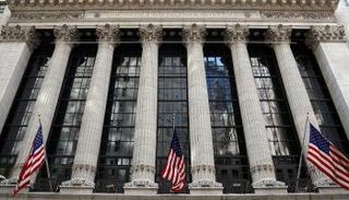 بورصة نيويورك في شارع وول ستريت