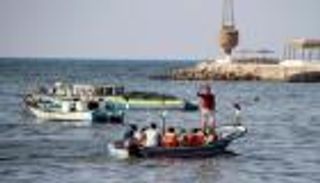 من التقليص للإغلاق.. إسرائيل ترد على "صواريخ حماس" بمنع الصيد