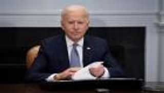 بالأرقام.. 100 يوم من حكم بايدن بميزان الأمريكيين