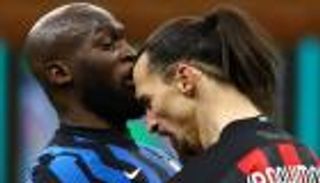 بعد المشادة الشهيرة.. عقوبة إبراهيموفيتش ولوكاكو تثير الجدل