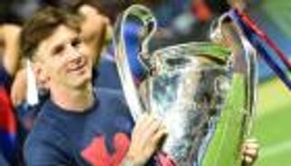 بـ35 لقبا.. كيف عادل ميسي تاريخ ريال مدريد في 17 عاما؟