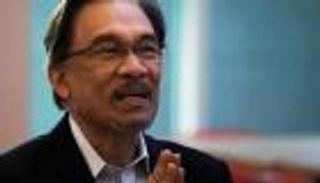 ماليزيا تحقق مع زعيم المعارضة بشأن تسجيل صوتي