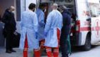 شهداء حرب كورونا.. لبنان ينصف "الجيش الأبيض" بقانون استثنائي