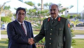 حفتر والمنفي في بنغازي