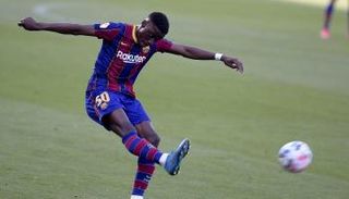 أليكس موريبا بقميص برشلونة