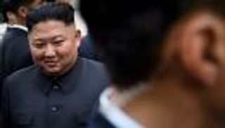 زعيم كوريا الشمالية يعدم مسؤولا لسبب غريب 