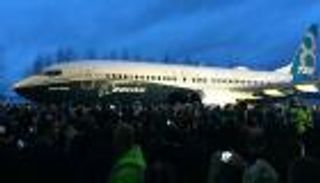 بوينج بلا كهرباء.. الطائرة 737ماكس في ورطة