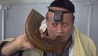 آخر يهودي في أفغانستان يستعد لمغادرتها