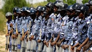 عناصر من الأمن السوداني - الفرنسية