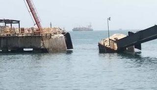حادث اصطدام ناقلة نفط بمصراتة - ليبيا 