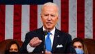 بايدن يقتل "وعد ترامب" الرابض على حدود المكسيك