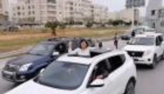 بالسيارات.. مسيرة "غضب" لـ"الدستوري الحر" في تونس