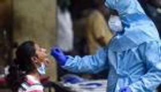 طفرة في كورونا بالهند.. الفيروس يتجنب الاستجابة المناعية