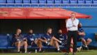 هل يلمح للرحيل؟.. كومان يرفض الحديث عن مستقبل برشلونة