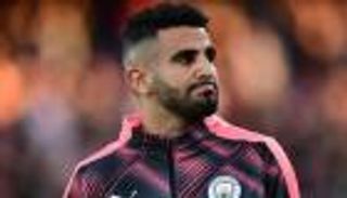 مقاطعة الـ3 أيام.. رياض محرز يثور ضد "السوشيال ميديا"