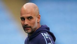 جوارديولا مدرب مانشستر سيتي