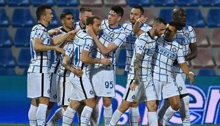 إنتر ميلان يقترب من التتويج بلقب الدوري الإيطالي