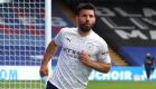 مدرب ريال مدريد السابق يهدد انتقال أجويرو إلى برشلونة