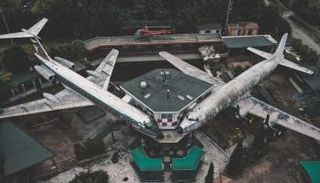 صورة للمطعم المهجور شمالي إيطاليا