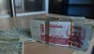 أسعار اليورو والدولار في الجزائر اليوم الأحد 2 مايو 2021