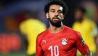 أولمبياد طوكيو.. مدرب إسبانيا يتحدث عن منتخب مصر وأهمية صلاح