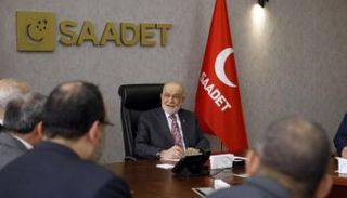 جانب من لقاء رئيس حزب السعادة بوفد الإخوان