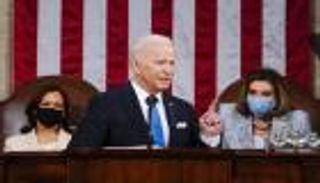 أكثر من 15 مليار دولار بـ100 يوم.. بايدن يسحق أوباما