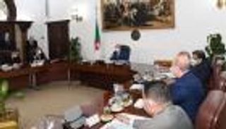 "حجر انتخابي" على وزراء الجزائر