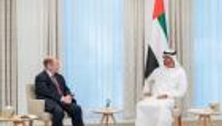 لبحث علاقات التحالف.. محمد بن زايد يستقبل عضوا في مجلس الشيوخ الأمريكي