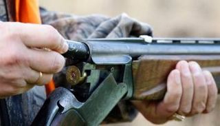 الزوج أطلق النار على زوجته من بندقيته - أرشيفية