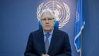 جريفيث يتعهد بمواصلة دفع جهود السلام في اليمن