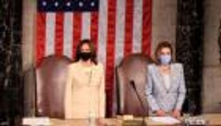 بـ"الغبي والأغبى منه".. نجل ترامب يهاجم بيلوسي وهاريس