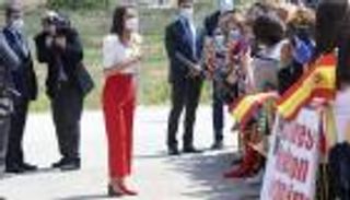 بنطلون الـculottes.. استوحي إطلالة الربيع من ملكة إسبانيا