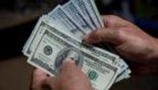 30 دولارا لكل مواطن يتلقى لقاح كورونا في هذا البلد