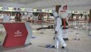 المغرب يواجه كورونا بمزيد من القيود على السفر