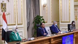 رئيس الوزراء المصري يعلن مواعيد غلق المحلات التجارية والمطاعم