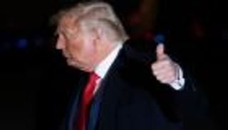 "عار مطلق".. سجال جديد بين ترامب و"فيسبوك"