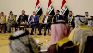 جانب من لقاء الكاظمي بعدد من شيوخ العشائر