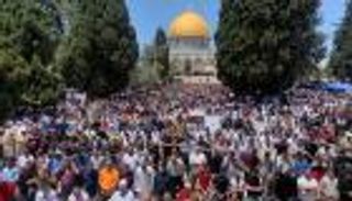 جمعة الوداع.. أكثر من 70 ألفا يؤدون الصلاة بالمسجد الأقصى