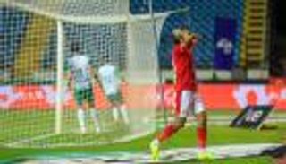 بالأرقام.. هل يستحق حسين الشحات سخط جماهير الأهلي المصري؟