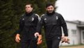 يوفنتوس يفشل في إيجاد مخرج لخليفة بوفون