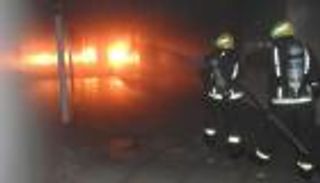 كلمات مؤثرة.. فلسطيني يودع زوجته وأطفاله الـ5 بعد فقدهم في حريق بالسعودية