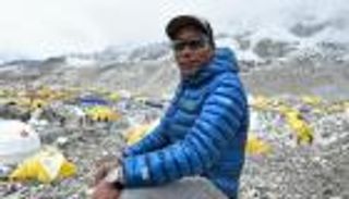 رقم قياسي جديد.. نيبالي يتسلق "إيفرست" 25 مرة