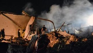 آثار القصف الإسرائيلي على مواقع بمحافظة اللاذقية السورية