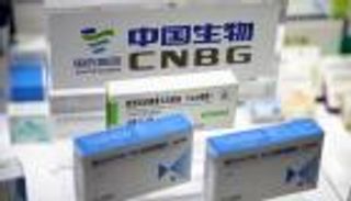 أهمية اعتماد لقاح سينوفارم الصيني.. خبراء يوضحون لـ"العين الإخبارية"