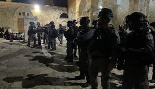 قوات الشرطة الإسرائيلية عند باب المغاربة